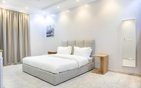 Luxurious Family Apartments 15Mins Drive To Al-Masjid Nabawi - Nozol Noor 4