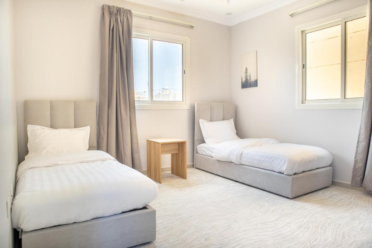 Luxurious Family Apartments 15Mins Drive To Al-Masjid Nabawi - Nozol Noor 4 Medina Exterior photo