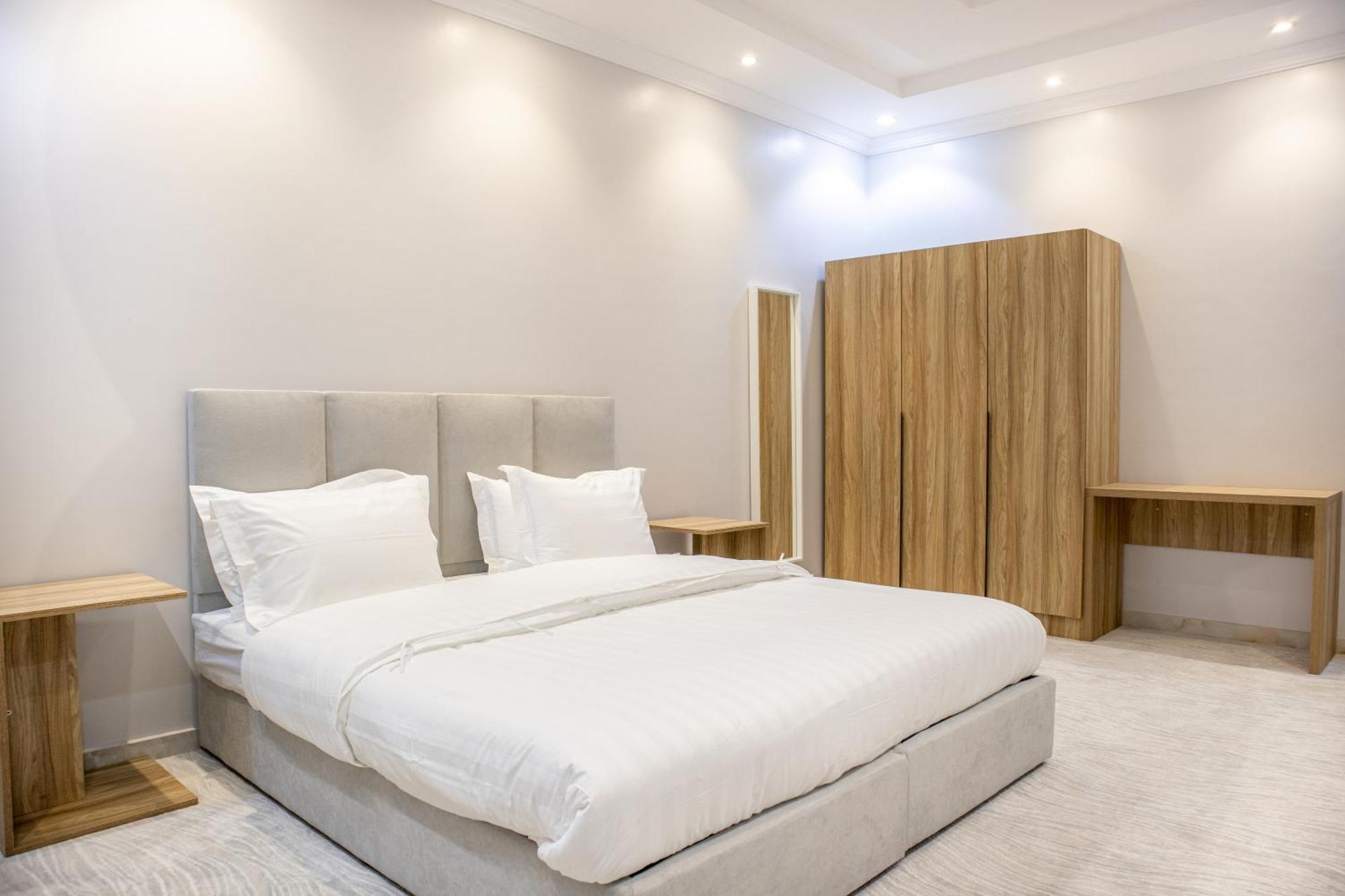 Luxurious Family Apartments 15Mins Drive To Al-Masjid Nabawi - Nozol Noor 4 Medina Exterior photo